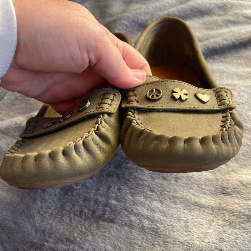 Lucky Brand green leather upper slip on driving loafer - Picture 7 of 8